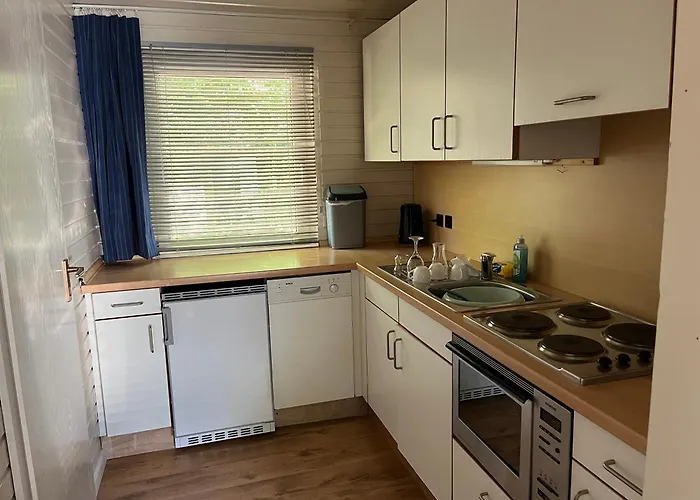 Bungalow On Holidaypark Keybox Starlink Wifi Smarttv Airco Heater Woods Pittoresque Town Lidl Restaurant P Max 2 Cars